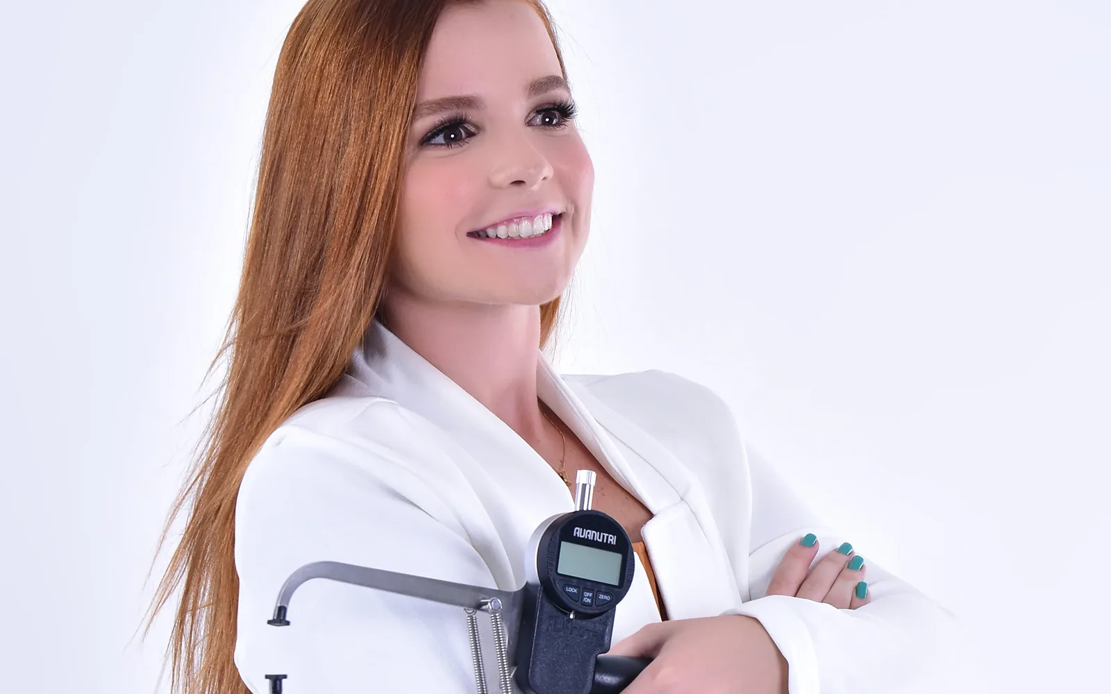 Equipamento de avaliação corporal por bioimpedância no consultório